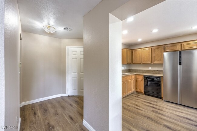 property at 1452 Rothwell Ct