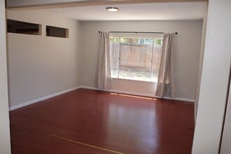 1666 Woodland Dr in Pittsburg, CA - Building Photo - Building Photo