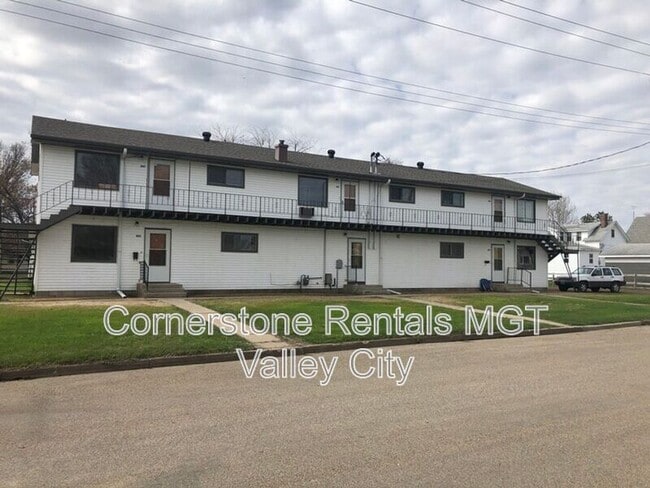 807 3rd St SW in Valley City, ND - Building Photo - Building Photo