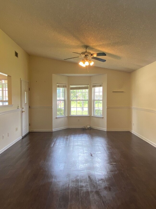 854 Lyndsi Ln in Hinesville, GA - Building Photo - Building Photo