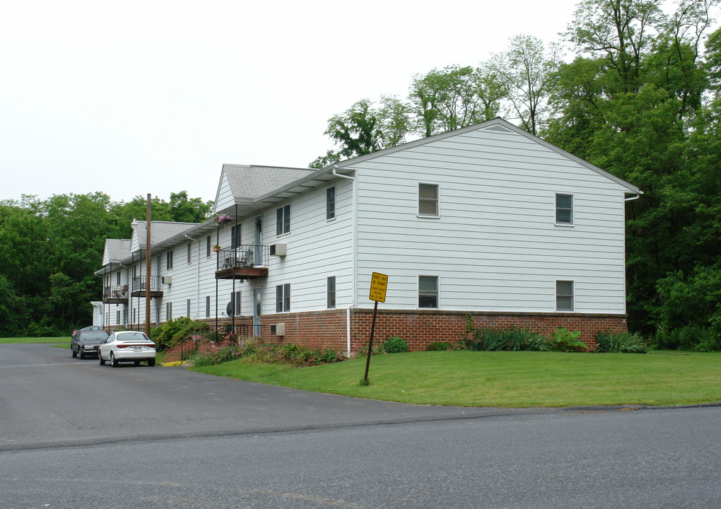 60 N 63rd St in Harrisburg, PA - Foto de edificio