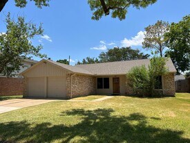 15951 Manfield Dr in Houston, TX - Building Photo