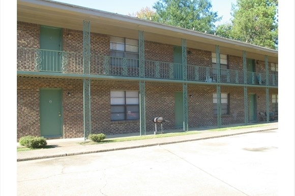 River Road Apartment Homes in Tuscaloosa, AL - Building Photo