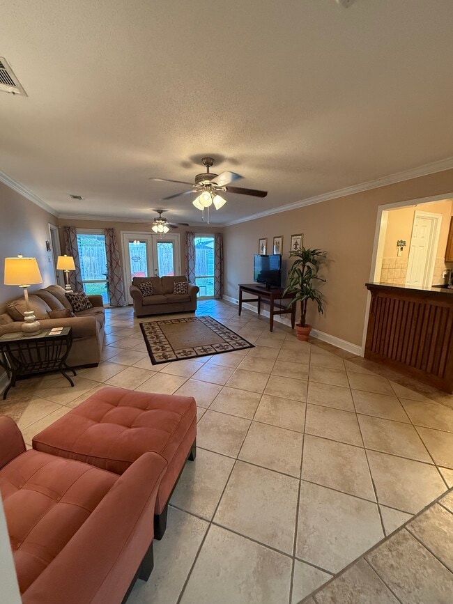 1451 Aris Ave in Metairie, LA - Foto de edificio - Building Photo