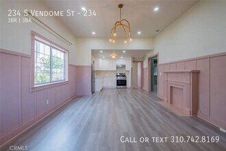 234 S Vendome St in Los Angeles, CA - Building Photo - Building Photo
