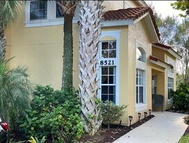 8521 Crystal Cove Loop in Kissimmee, FL - Building Photo
