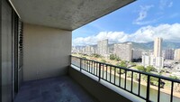 2121 Ala Wai Blvd in Honolulu, HI - Building Photo - Building Photo