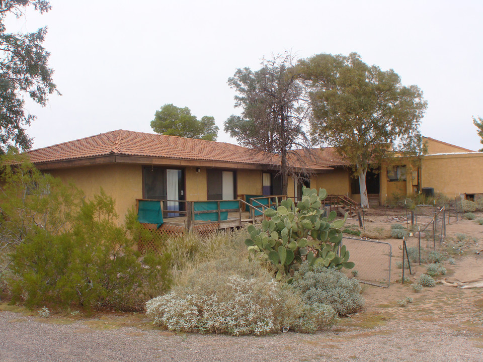 820-836 E Junction St in Apache Junction, AZ - Foto de edificio