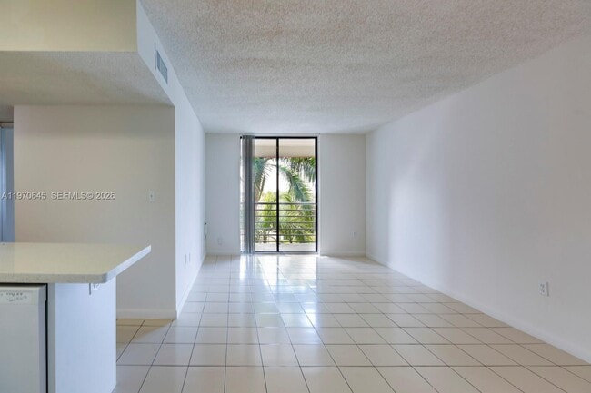 171 NW 97th Ave in Miami, FL - Building Photo - Building Photo
