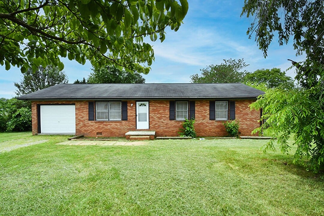 2633 Old Mountain Rd in Statesville, NC - Building Photo