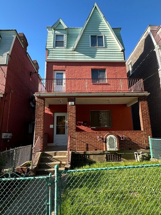 10 Oakland Sq, Unit 1 in Pittsburgh, PA - Foto de edificio