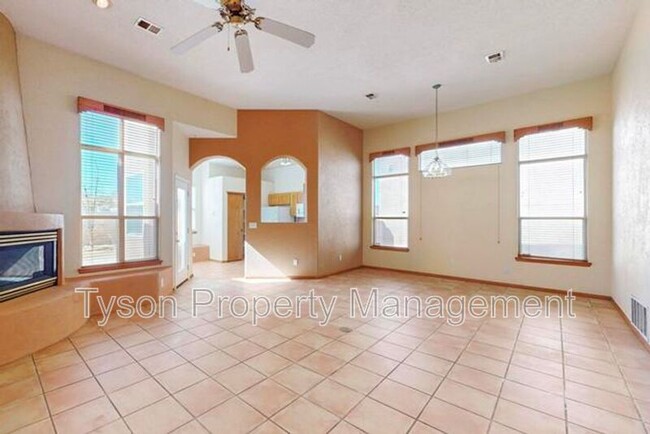 10219 Sand Sage Dr NW in Albuquerque, NM - Building Photo - Building Photo