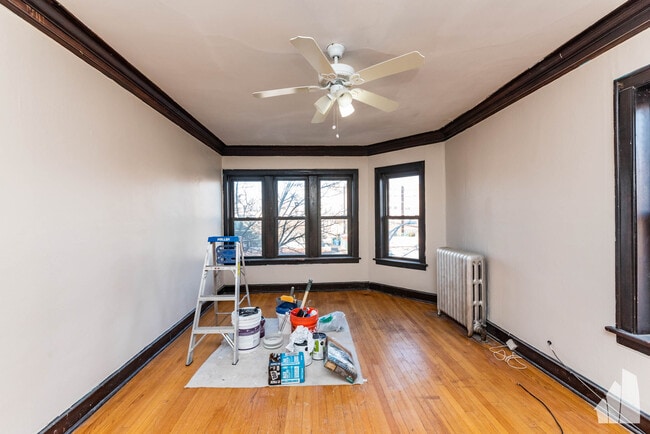 4455 N Artesian Ave, Unit 2 in Chicago, IL - Building Photo - Building Photo