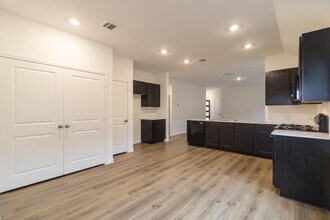 309 Canley Lp in Hutto, TX - Building Photo - Building Photo