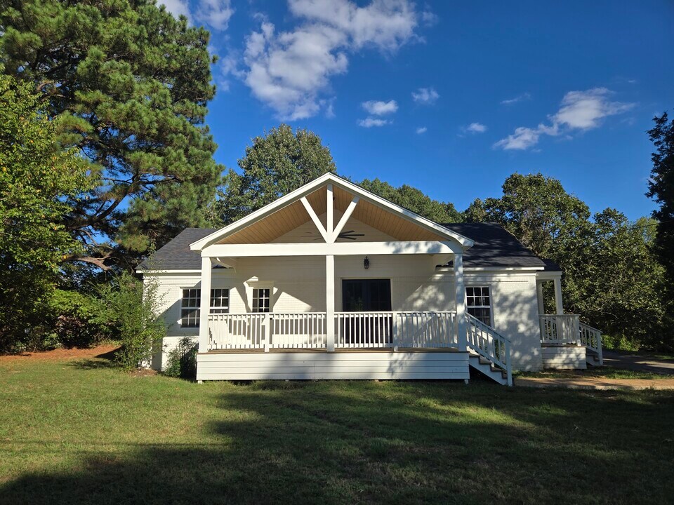 880 Pisgah N in Eads, TN - Building Photo