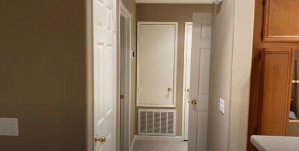 26432 Arboretum Way, Unit 903 in Murrieta, CA - Foto de edificio - Building Photo