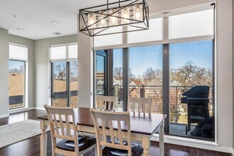 4101 Laclede Ave, Unit 411 in St. Louis, MO - Building Photo - Building Photo