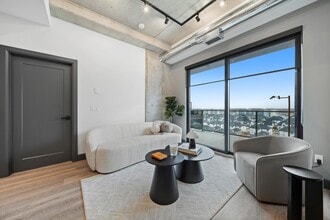 Damask in Windsor, ON - Foto de edificio - Building Photo