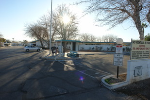 Riviera Mobile Home Park in Las Vegas, NV - Building Photo