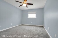 324 Hermit St photo'