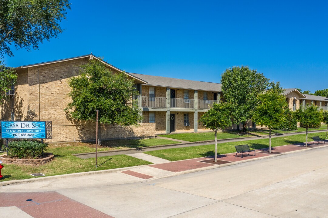 Casa Del Sol Apartments in College Station, TX - Building Photo