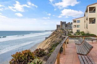 429 S Sierra Ave, Unit 334 in Solana Beach, CA - Building Photo