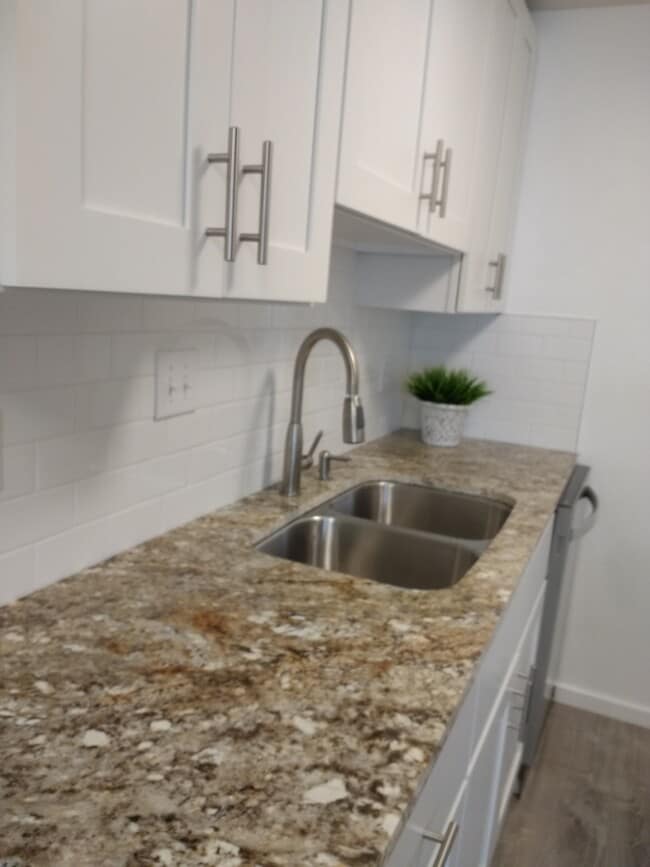 3206 Pine Rd NE, Unit C-1