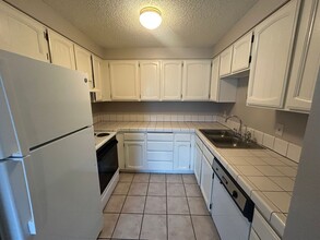 4185 Bristol Ct in Klamath Falls, OR - Building Photo - Building Photo