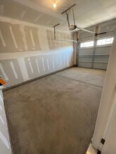 619 Glen Clova Dr in Raleigh, NC - Foto de edificio - Building Photo