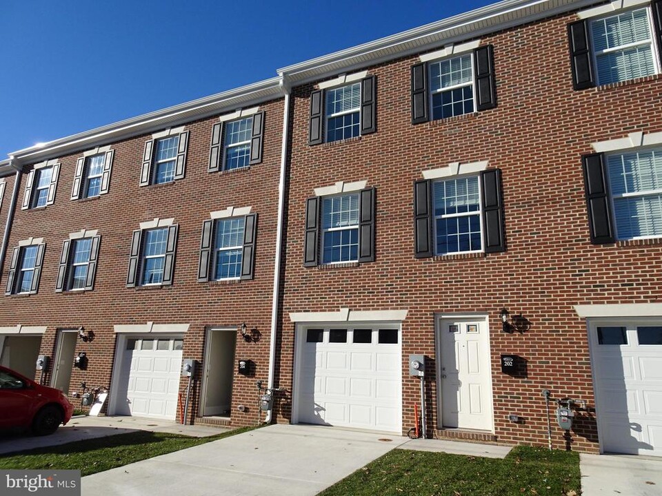 206 W 9th St in New Castle, DE - Foto de edificio