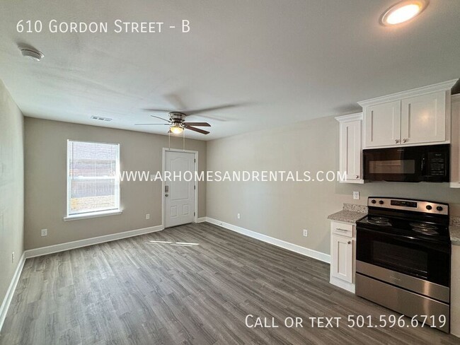 610 Gordon St-Unit -B in North Little Rock, AR - Building Photo - Building Photo