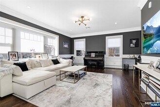 130 Starr Pl in Wyckoff, NJ - Building Photo - Building Photo