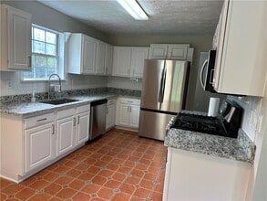 3020 Arden Ridge Dr in Suwanee, GA - Building Photo - Building Photo