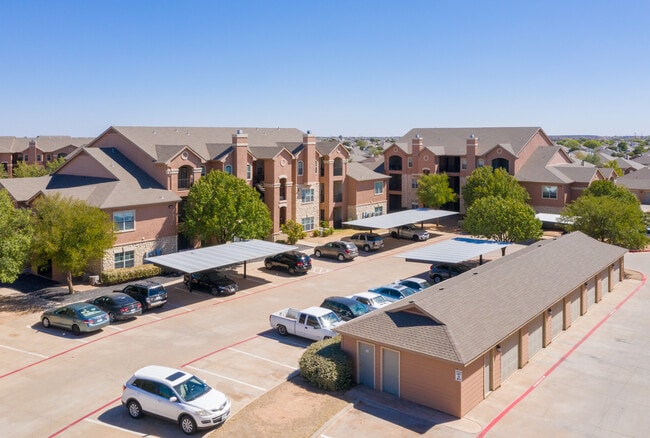 Dakota Arms Apartments in Lubbock, TX - Building Photo - Building Photo