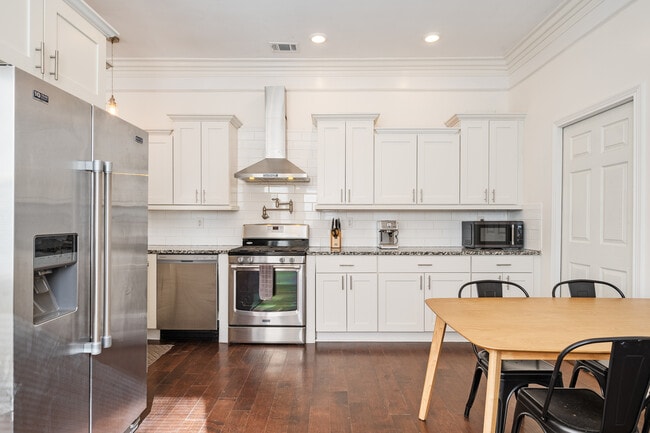 951 Charles St in Louisville, KY - Building Photo - Building Photo