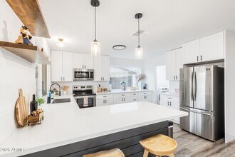 2529 E Commonwealth Cir in Chandler, AZ - Building Photo - Building Photo