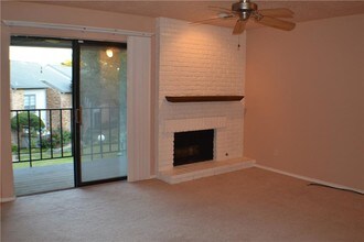 15151 Berry Trail-Unit -1304 in Dallas, TX - Building Photo - Building Photo