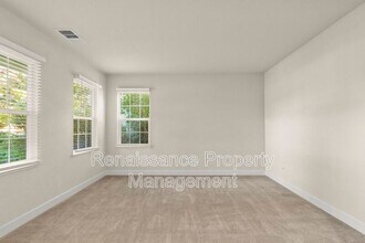 638 W Gravino Dr in Tracy, CA - Building Photo - Building Photo