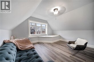 120 Robinson St in Hamilton, ON - Building Photo - Building Photo