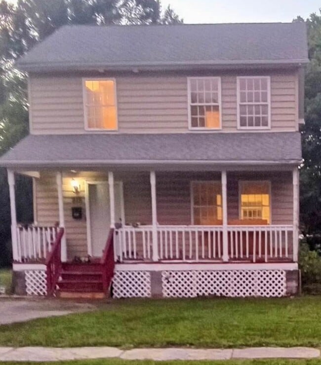 property at 915 Rome St
