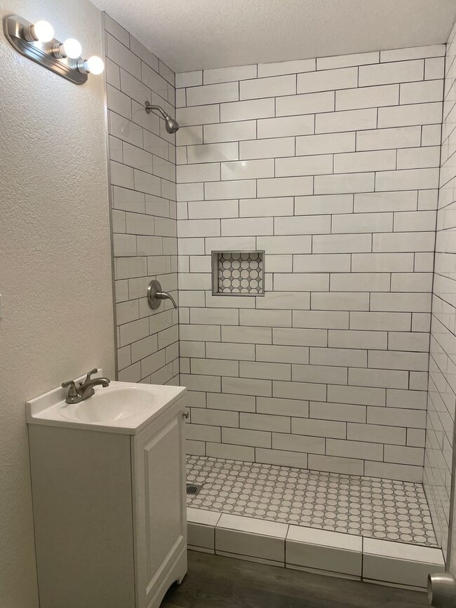 property at 703 E 3rd St