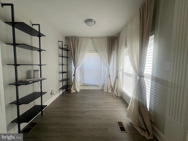 3031 Shannon Dr in Baltimore, MD - Building Photo - Building Photo