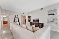 1945 S Ocean Dr, Unit 1408 in Hallandale Beach, FL - Building Photo - Building Photo