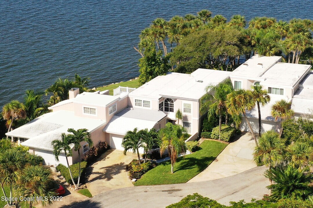 412 La Costa St in Melbourne Beach, FL - Building Photo