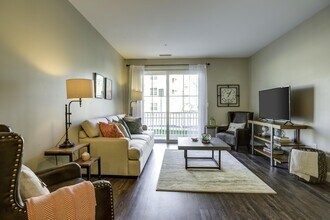 The Kinloch in Chelmsford, MA - Foto de edificio - Building Photo