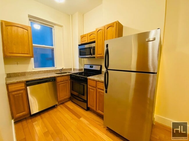 AMSTERDAM AVENUE in New York, NY - Foto de edificio - Building Photo