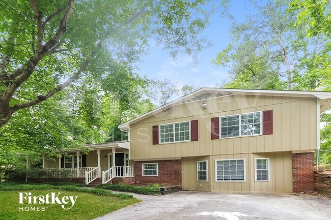 property at 860 Green Forest Dr