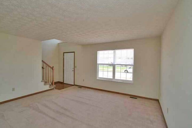 7603 Stonebridge Golf Dr in Maryville, IL - Building Photo - Building Photo
