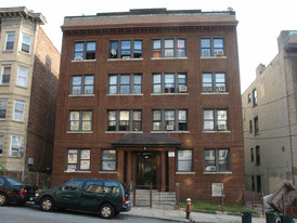 118 Saratoga Ave Apartments