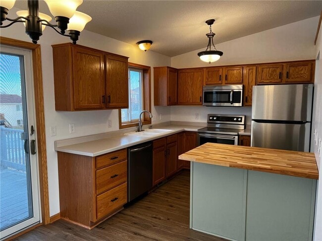 5364 56th Ave NW in Rochester, MN - Building Photo - Building Photo